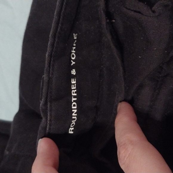 Black pants - Picture 2 of 4